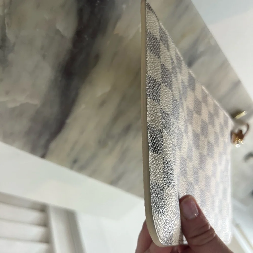 Sold Louis Vuitton damier azul wristlet rose ballerine - Picture 2 of 6